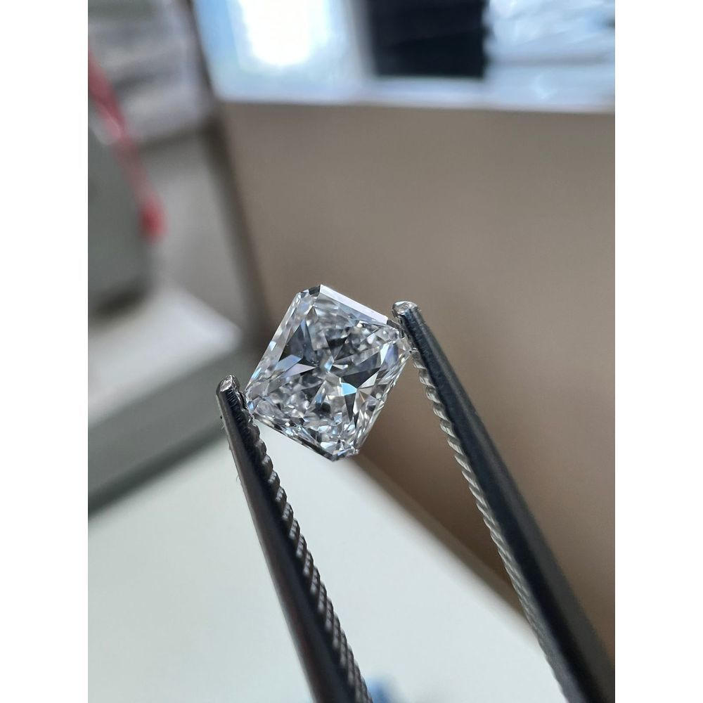 0.30 Carat Radiant Loose Diamond, E, VS1, Ideal, GIA Certified | Thumbnail